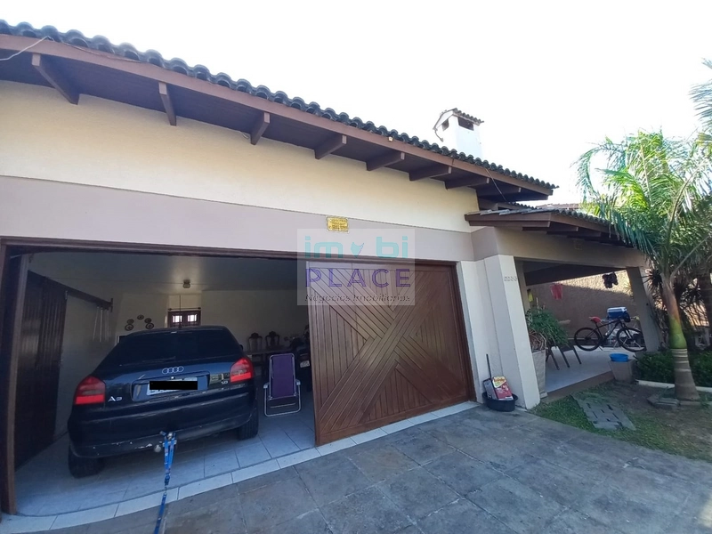 Bela Casa em Região Privilegiada - Conforto, Elegância e Espaço!: 2ª foto da galeria de imagens do imóvel
