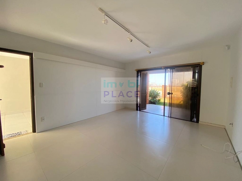 Lindo Sobrado de Frente para o Mar com Vista Eterna - Oportunidade Imp: 52ª foto da galeria de imagens do imóvel