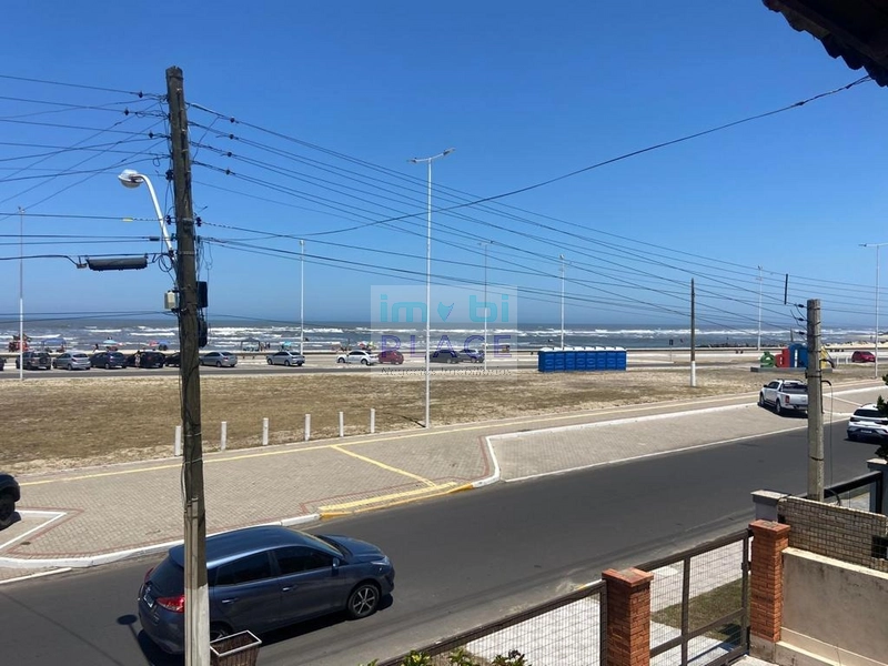 Lindo Sobrado de Frente para o Mar com Vista Eterna - Oportunidade Imp: 18ª foto da galeria de imagens do imóvel