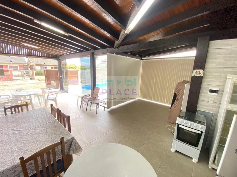 Excelente Casa com Piscina à Venda!: 3ª foto da galeria de imagens do imóvel