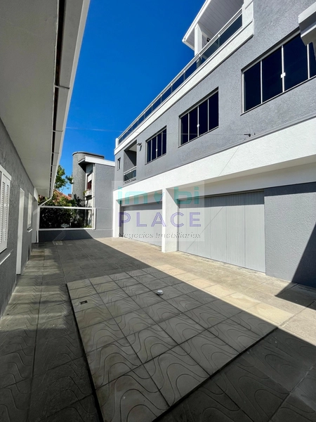 Anúncio de Venda - Casa e Sobrado: 1ª foto da galeria de imagens do imóvel