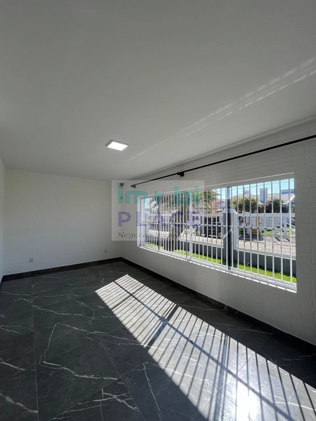 Anúncio de Venda - Casa e Sobrado: 2ª foto da galeria de imagens do imóvel