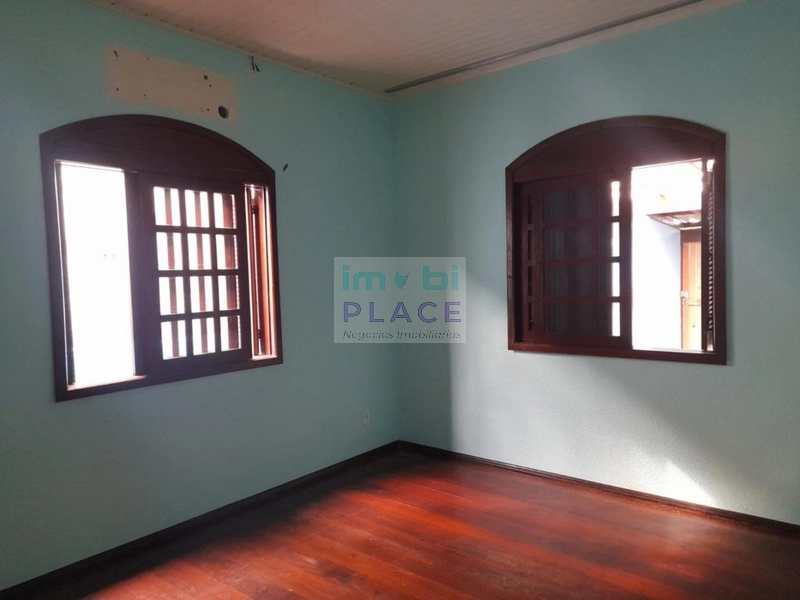Linda Casa à Venda em Excelente Localização: 7ª foto da galeria de imagens do imóvel
