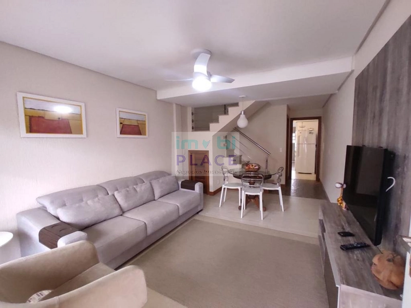 Lindo Duplex em Condomínio - Excelente Localização: 2ª foto da galeria de imagens do imóvel