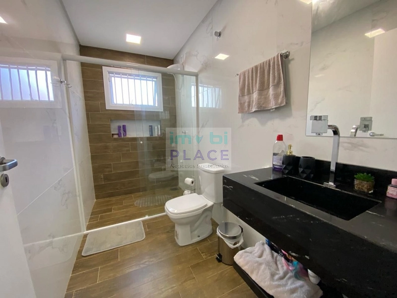 Linda Casa Moderna em Excelente Localização - Conforto, Estilo e Quali: 10ª foto da galeria de imagens do imóvel