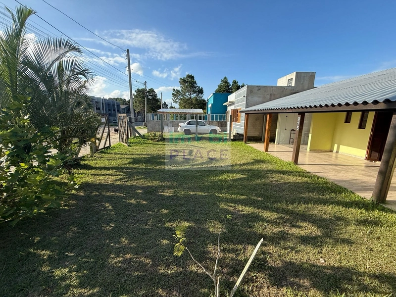 Casa à venda: 2 dormitórios, banheiro social e garagem: 4ª foto da galeria de imagens do imóvel