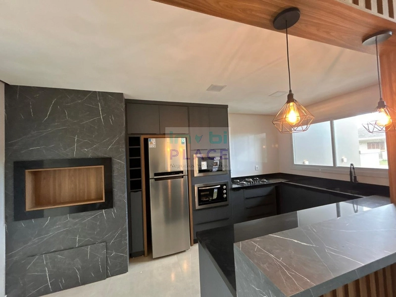 Casa Mobiliada com 3 Dormitórios no Centro de Tramandaí: 16ª foto da galeria de imagens do imóvel