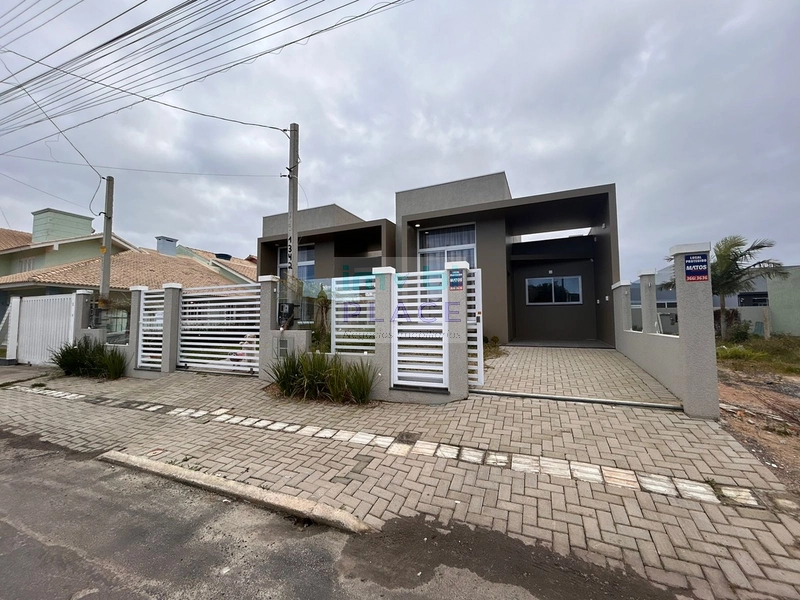 Casa Mobiliada com 3 Dormitórios no Centro de Tramandaí: 3ª foto da galeria de imagens do imóvel