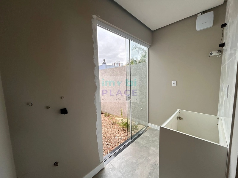 Casa Mobiliada com 3 Dormitórios no Centro de Tramandaí: 32ª foto da galeria de imagens do imóvel