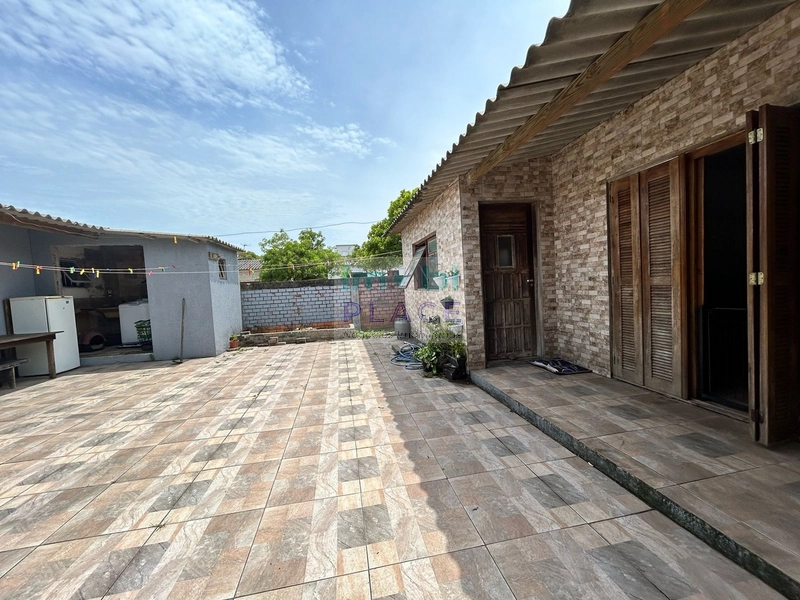 Pátio Amplo com Duas Casas – Conforto e Praticidade Perto de Tudo: 22ª foto da galeria de imagens do imóvel