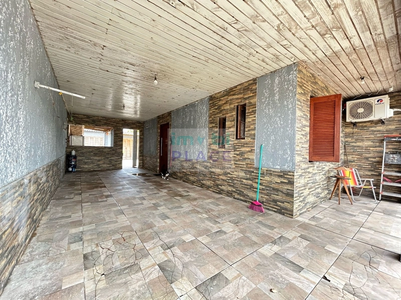 Pátio Amplo com Duas Casas – Conforto e Praticidade Perto de Tudo: 4ª foto da galeria de imagens do imóvel