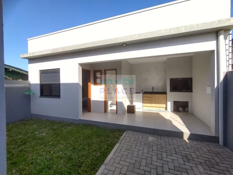 CASA SEMI MOBILIADA: 2ª foto da galeria de imagens do imóvel