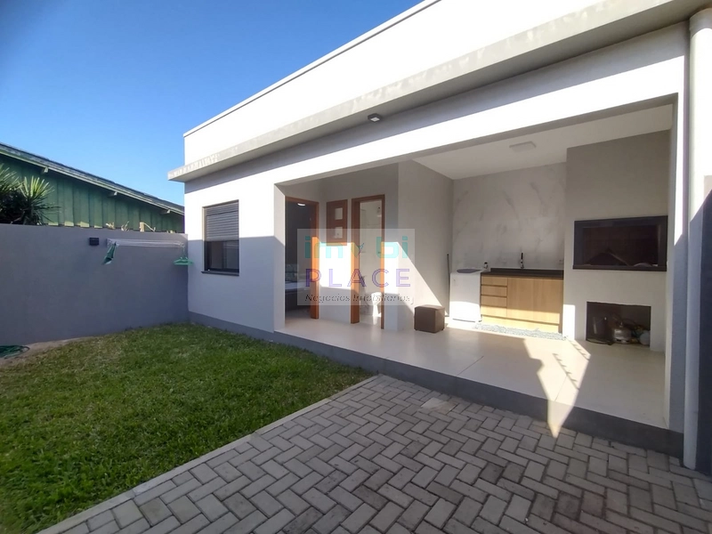 CASA SEMI MOBILIADA: 3ª foto da galeria de imagens do imóvel