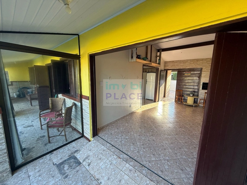 EXCELENTE CASA COM PISCINA: 12ª foto da galeria de imagens do imóvel