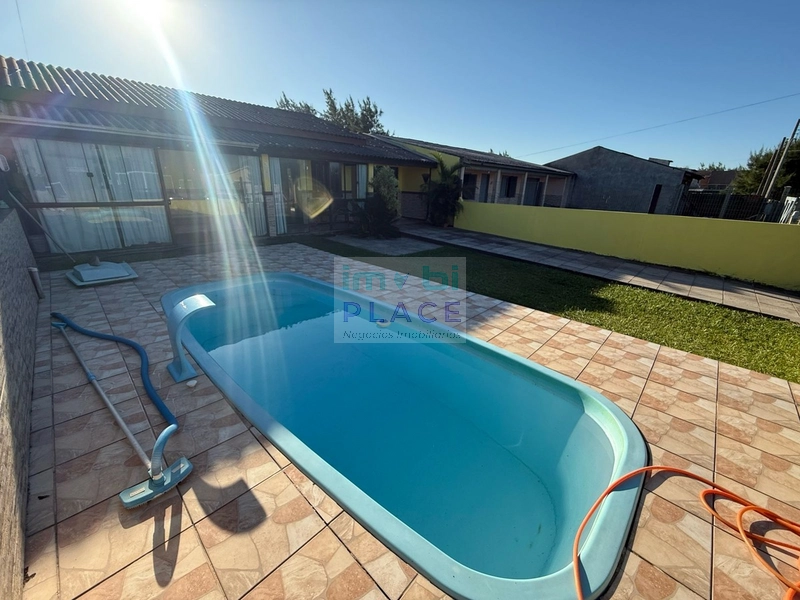 EXCELENTE CASA COM PISCINA: 5ª foto da galeria de imagens do imóvel