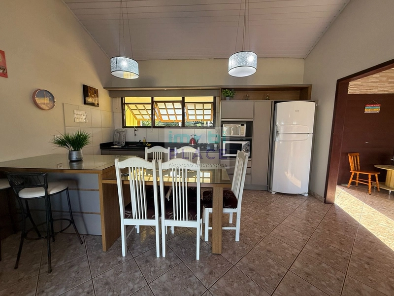 EXCELENTE CASA COM PISCINA: 19ª foto da galeria de imagens do imóvel