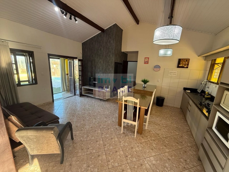 EXCELENTE CASA COM PISCINA: 17ª foto da galeria de imagens do imóvel