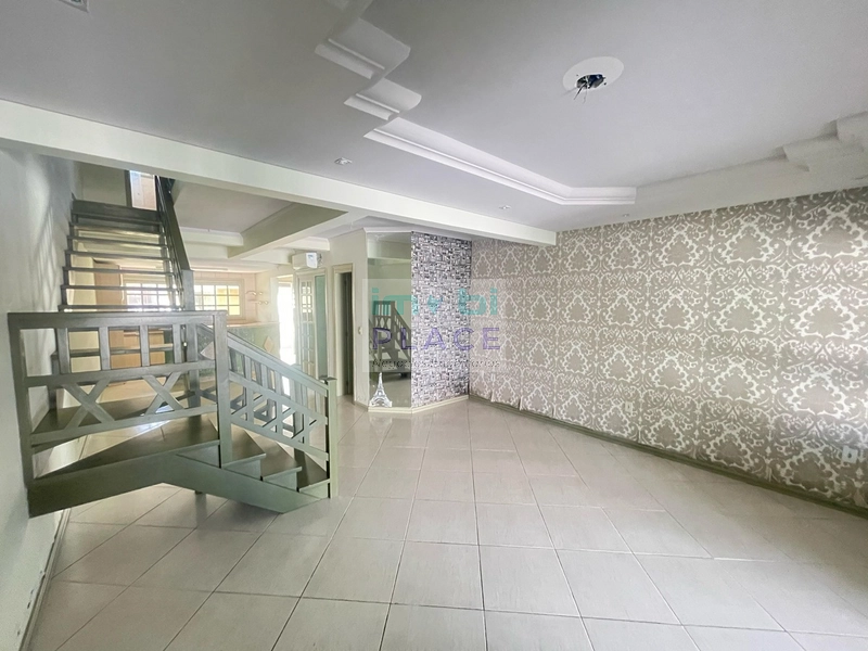 Sobrado espaçoso com 3 quartos + suíte e área gourmet!: 5ª foto da galeria de imagens do imóvel