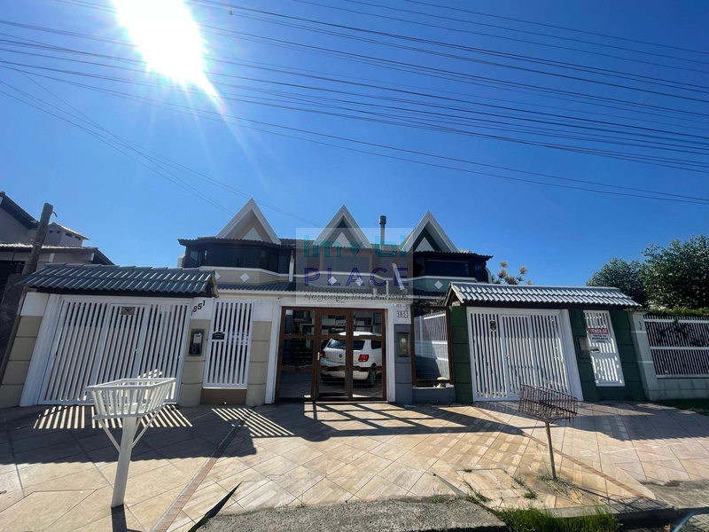 Sobrado espaçoso com 3 quartos + suíte e área gourmet!: 1ª foto da galeria de imagens do imóvel