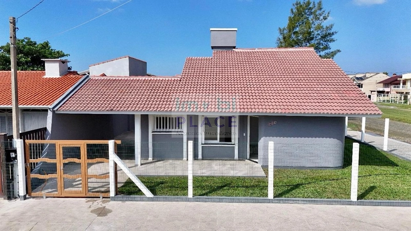 Casa com 3 dormitórios e espaço gourmet: 1ª foto da galeria de imagens do imóvel