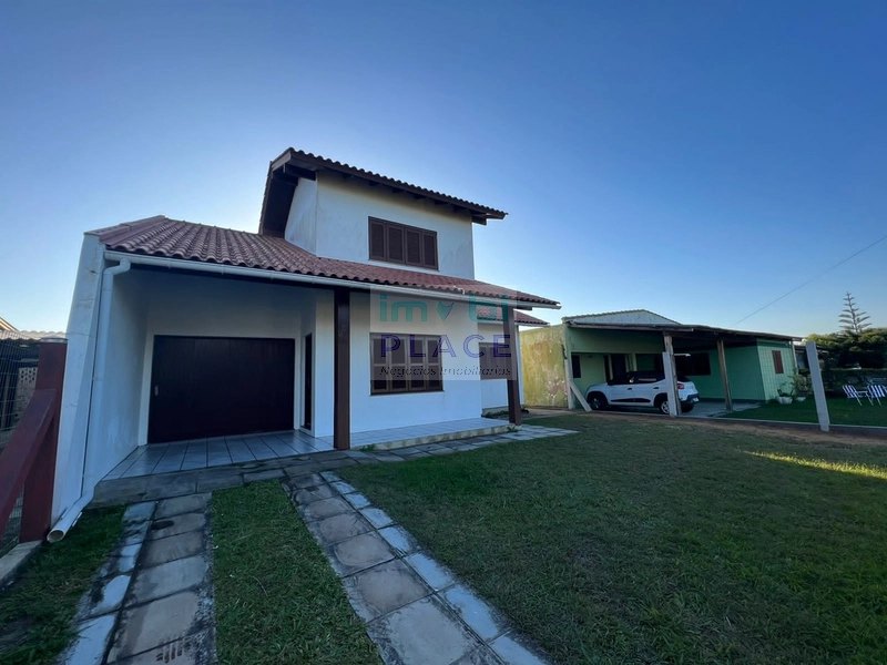 residência localizada em Nova Tramandaí: 2ª foto da galeria de imagens do imóvel