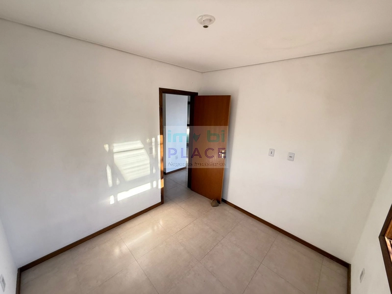 Casa geminada: 16ª foto da galeria de imagens do imóvel