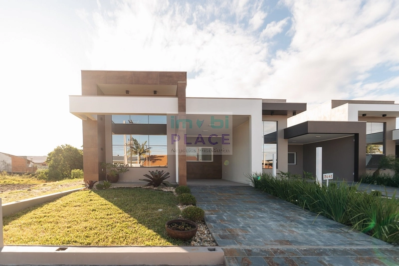 Casa de Alto Padrão no Centro de Imbé – Conforto, Estilo e Localização: 2ª foto da galeria de imagens do imóvel