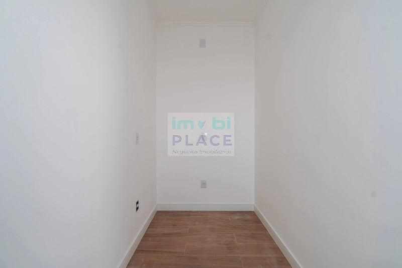 Casa de Alto Padrão no Centro de Imbé – Design Moderno e Acabamentos I: 24ª foto da galeria de imagens do imóvel