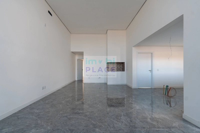 Casa de Alto Padrão no Centro de Imbé – Design Moderno e Acabamentos I: 12ª foto da galeria de imagens do imóvel