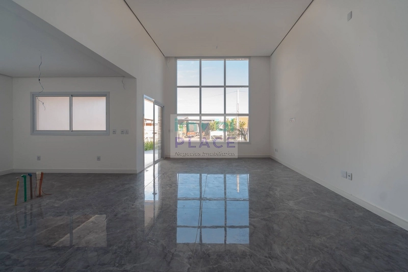 Casa de Alto Padrão no Centro de Imbé – Design Moderno e Acabamentos I: 18ª foto da galeria de imagens do imóvel