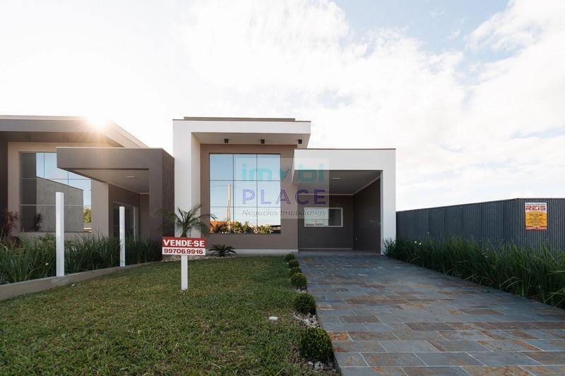 Casa de Alto Padrão no Centro de Imbé – Design Moderno e Acabamentos I: 9ª foto da galeria de imagens do imóvel