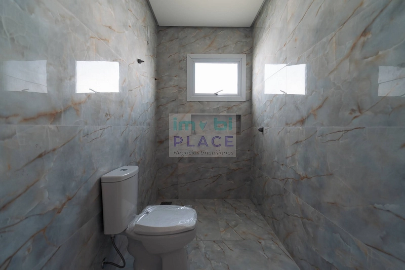 Casa de Alto Padrão no Centro de Imbé – Design Moderno e Acabamentos I: 37ª foto da galeria de imagens do imóvel