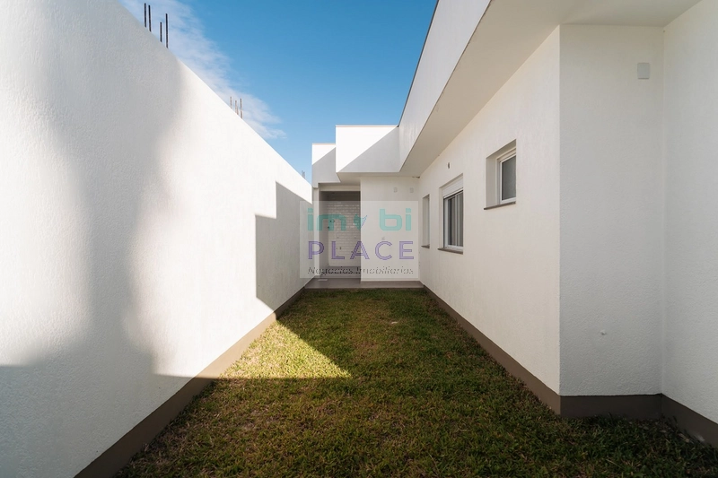 Casa de Alto Padrão no Centro de Imbé – Design Moderno e Acabamentos I: 54ª foto da galeria de imagens do imóvel