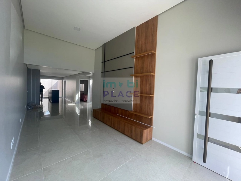 Casa Nova de Alto Padrão com 3 Dormitórios – Acabamentos Premium e Pé: 5ª foto da galeria de imagens do imóvel