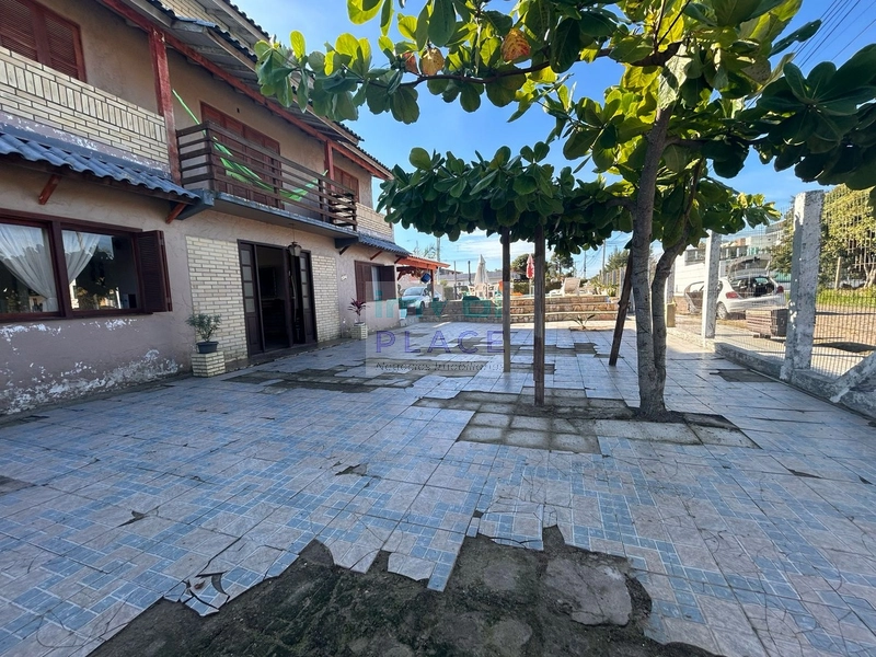 Casa de Esquina com Piscina e Amplo Espaço!: 6ª foto da galeria de imagens do imóvel