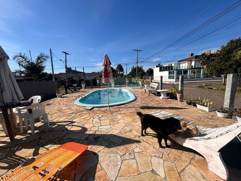 Casa de Esquina com Piscina e Amplo Espaço!: 9ª foto da galeria de imagens do imóvel