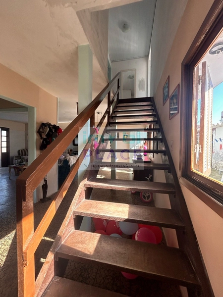 Casa de Esquina com Piscina e Amplo Espaço!: 20ª foto da galeria de imagens do imóvel