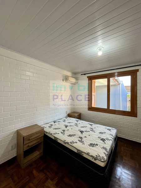 Casa com 3 dormitórios e piscina: 9ª foto da galeria de imagens do imóvel