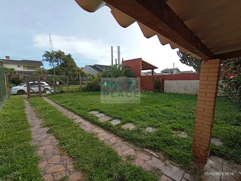 Excelente Casa para Locação Anual no Centro de Imbé!: 2ª foto da galeria de imagens do imóvel