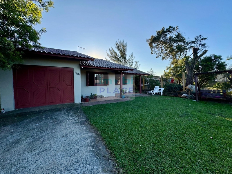 Casa Ampla à Venda em Nova Tramandaí – 3 Dormitórios e Pátio Espaçoso!: 1ª foto da galeria de imagens do imóvel