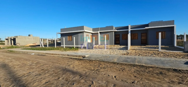Casa Geminada à Venda – Nova Tramandaí: 1ª foto da galeria de imagens do imóvel
