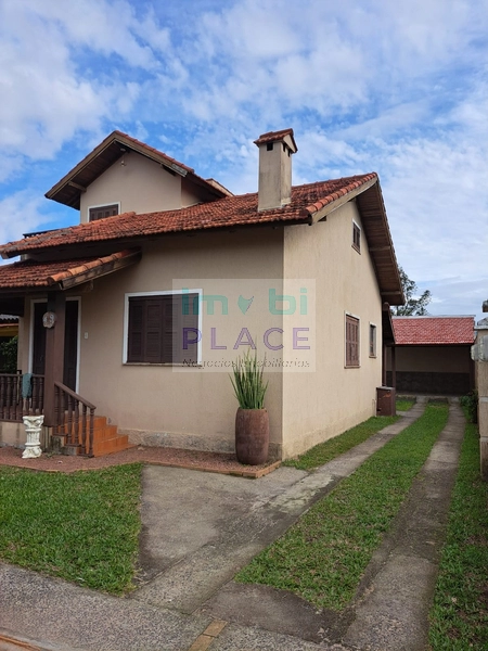 Casa Ampla à Venda em Tramandaí – Conforto para Toda a Família: 1ª foto da galeria de imagens do imóvel