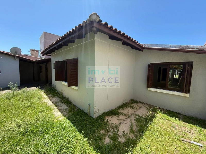Casa à venda em Imbé – 3 dormitórios, suíte e pátio amplo: 5ª foto da galeria de imagens do imóvel