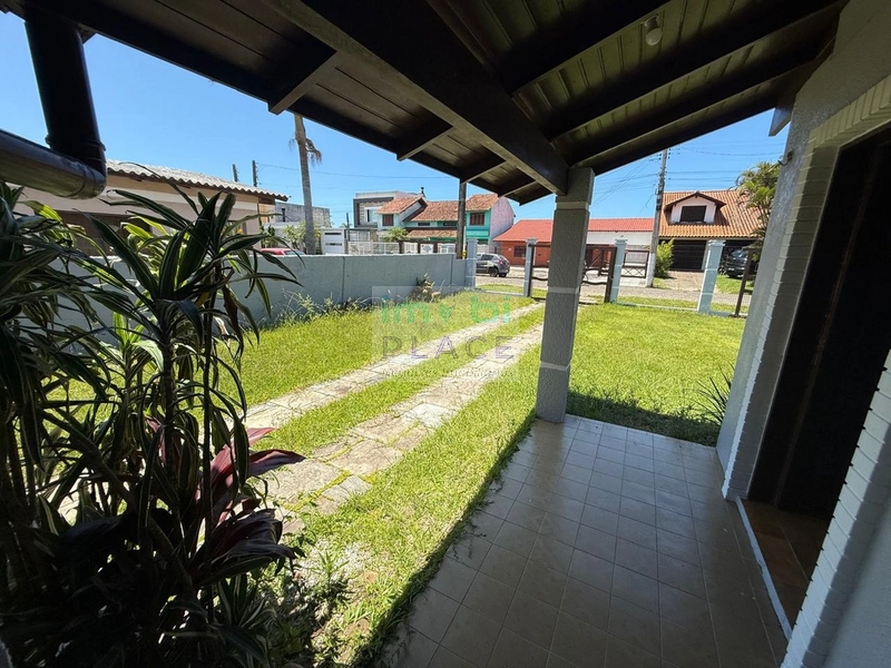 Casa à venda em Imbé – 3 dormitórios, suíte e pátio amplo: 36ª foto da galeria de imagens do imóvel
