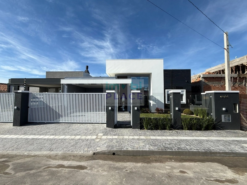 Casa Alto Padrão no Centro de Tramandaí – Porteira Fechada: 3ª foto da galeria de imagens do imóvel