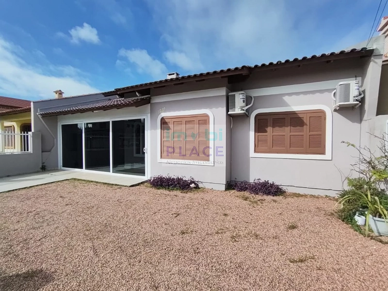 Casa Ampla à Venda – Ideal para Famílias Grandes ou Investimento: 1ª foto da galeria de imagens do imóvel