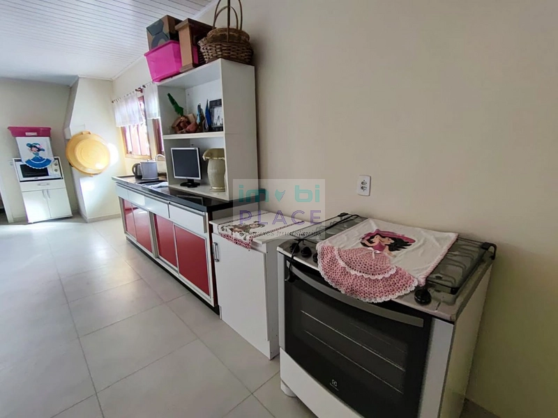 Casa Ampla à Venda – Ideal para Famílias Grandes ou Investimento: 18ª foto da galeria de imagens do imóvel