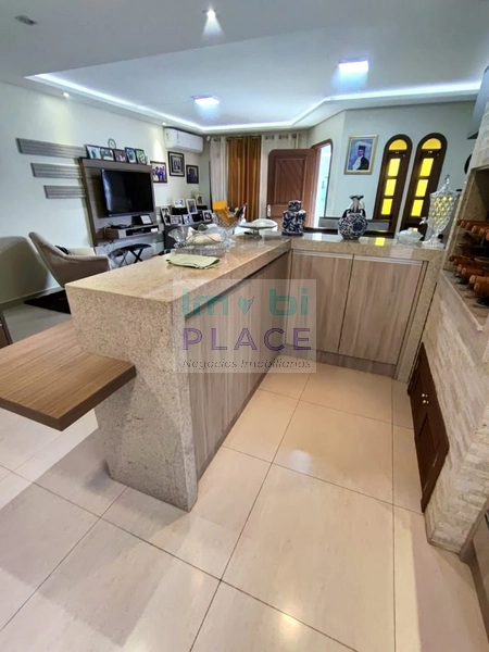 Casa Ampla à Venda – Ideal para Famílias Grandes ou Investimento: 33ª foto da galeria de imagens do imóvel
