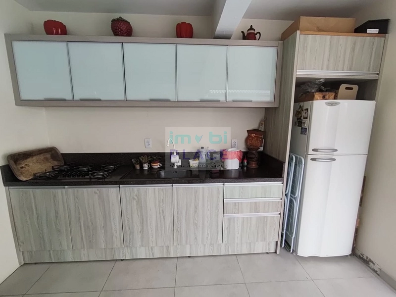 Casa Ampla à Venda – Ideal para Famílias Grandes ou Investimento: 4ª foto da galeria de imagens do imóvel