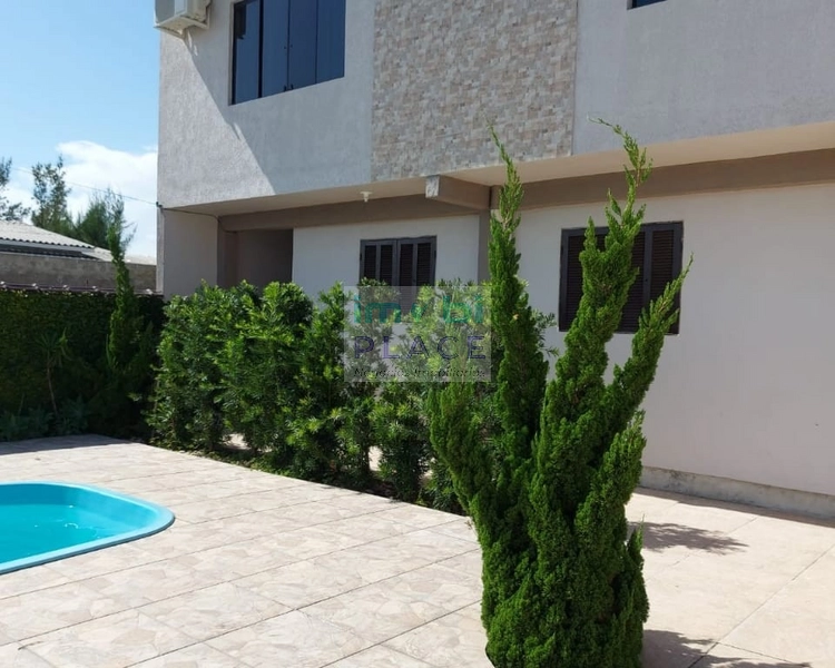 Sobrado de alvenaria à venda em Imbé – Próximo ao mar: 3ª foto da galeria de imagens do imóvel